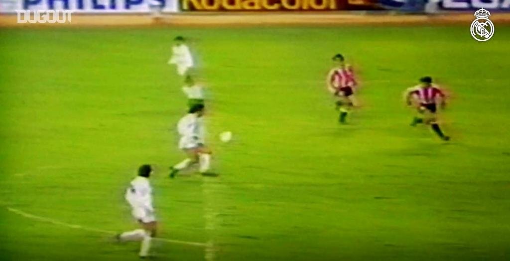 El golazo de Hugo Sánchez en aquel 5-0 del Madrid del Athletic. DUGOUT