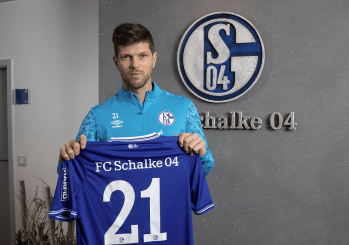 Huntelaar, al rescate: vuelve al Schalke 04 para luchar por la salvación