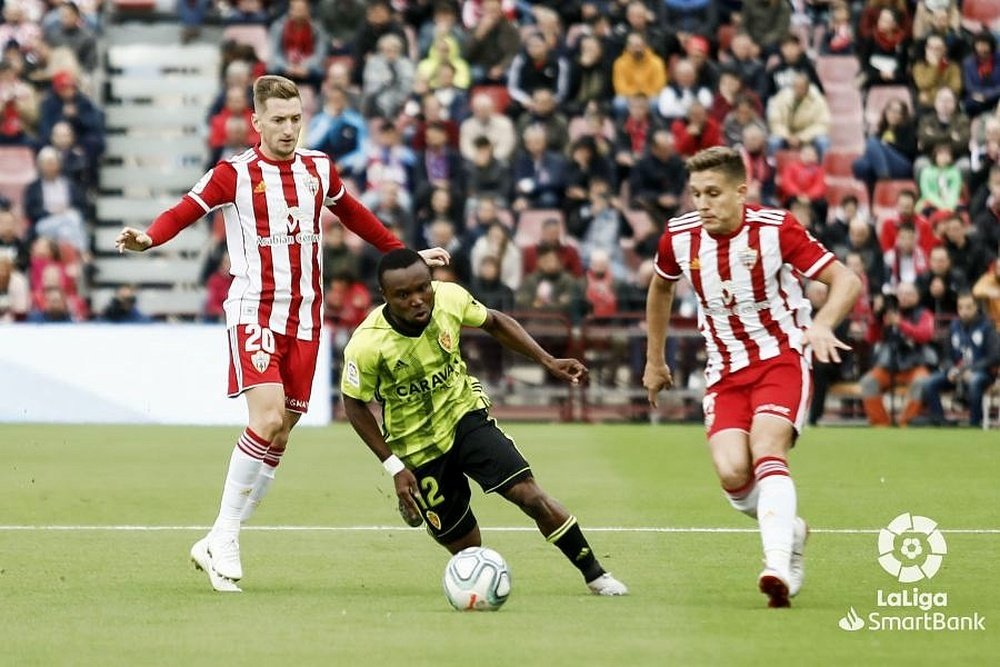 El Almería empató 1-1 en el debut de Guti. LaLiga