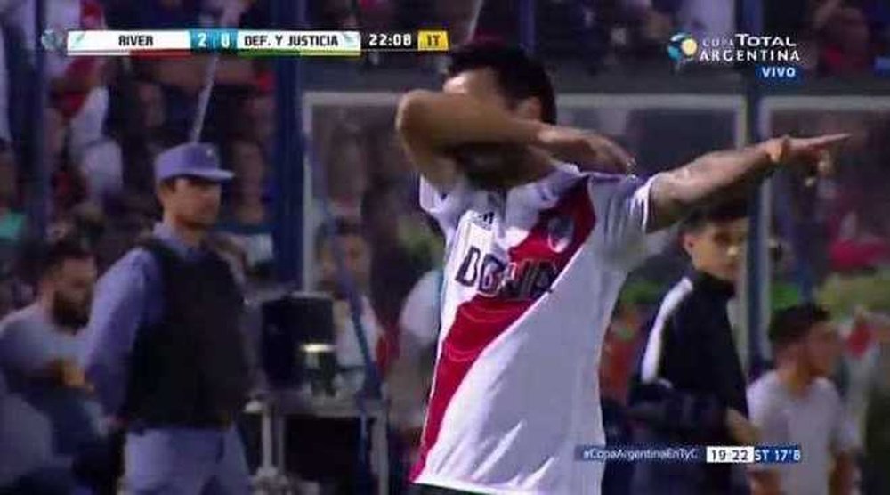 Scocco anotó dos goles ante Defensa y Justicia. Twitter/TYCSports