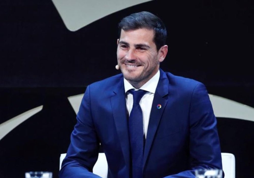 Casillas pasó revista al fútbol español. EFE