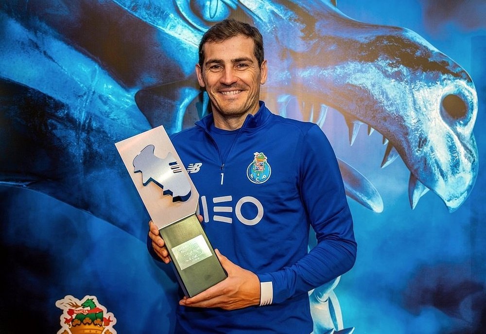 Casillas eleito o melhor goleiro da Liga Portuguesa 2018-19. Twitter/IkerCasillas