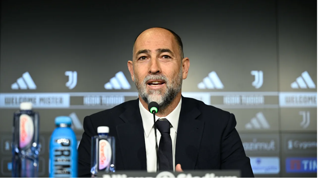 Vlahovic and Kolo Muani 'can play together', says new Juve boss Tudor