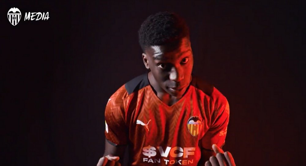 Ilaix arrives at Valencia on loan. Screenshot/ValenciaCF