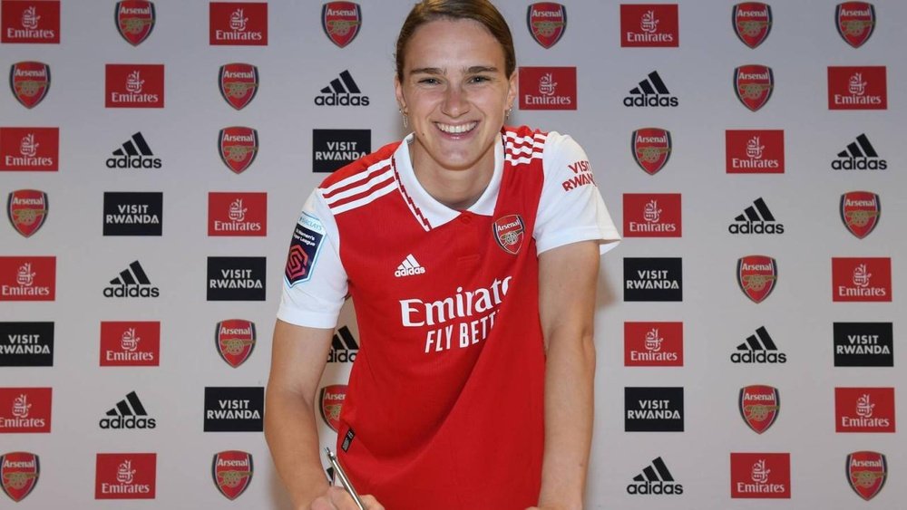 Vivianne Miedema jugará una temporada más en el Arsenal. Arsenal