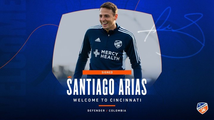 Santiago Arias signs for Cincinnati