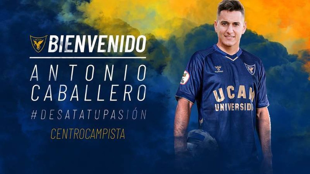Caballero ha firmado para la temporada 2021-22. UCAMDeportes