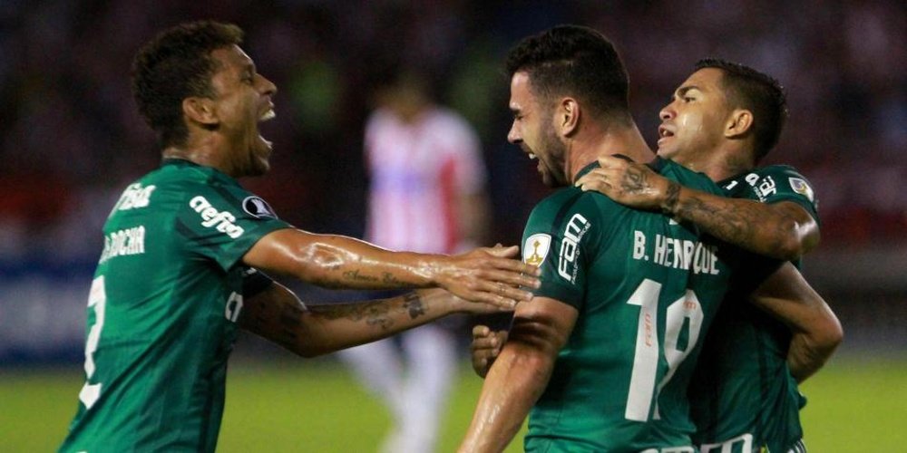 Palmeiras venció por 0-3 a Junior. EFE