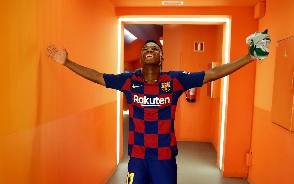 Fati says that he wants to play for the Spanish national team. FCBarcelona