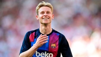 Barca find new manner to deal with De Jong