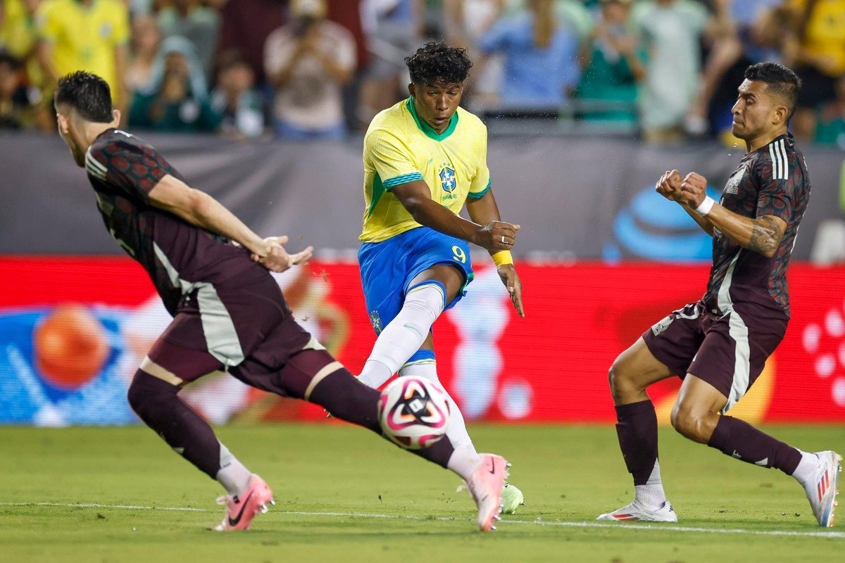Endrick supera Pelé e se torna o segundo brasileiro mais jovem em uma Copa América