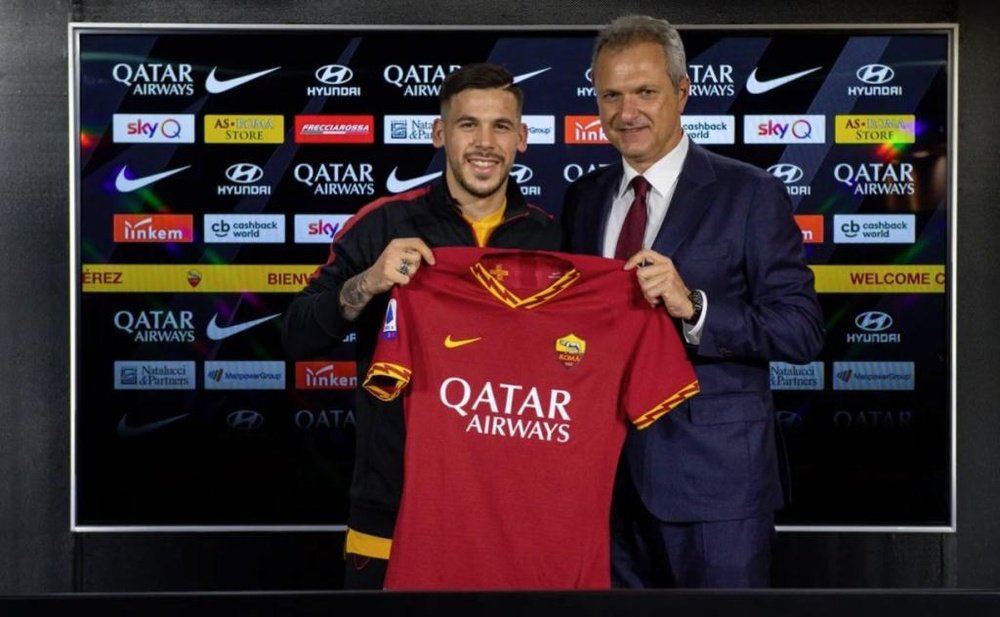 Carles Perez is now a Roma player. Twitter/OfficialASRoma