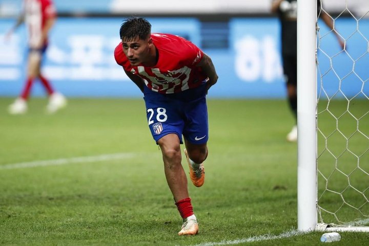 Carlos Martín, un canterano con el gol en las venas y que pide paso al Cholo