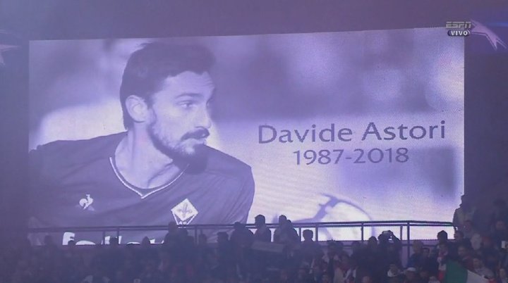 The Parc des Princes remembered Davide Astori