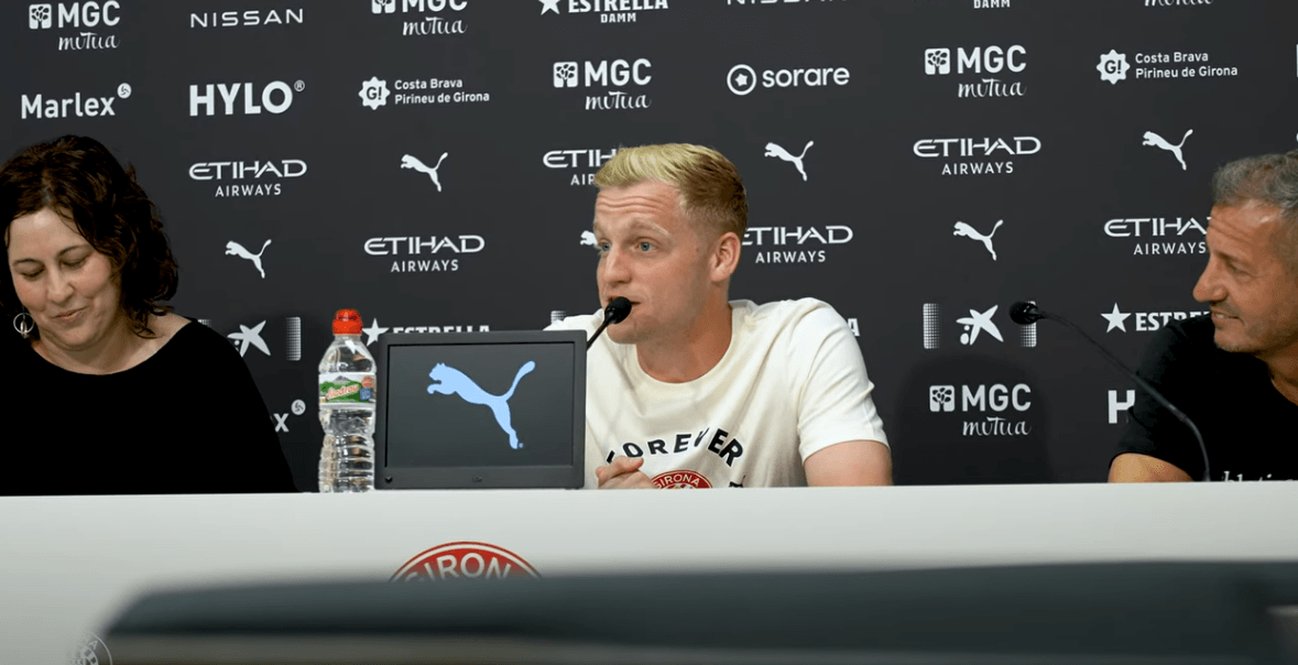 Former Man Utd man Van de Beek hopes to get back to his best at Girona