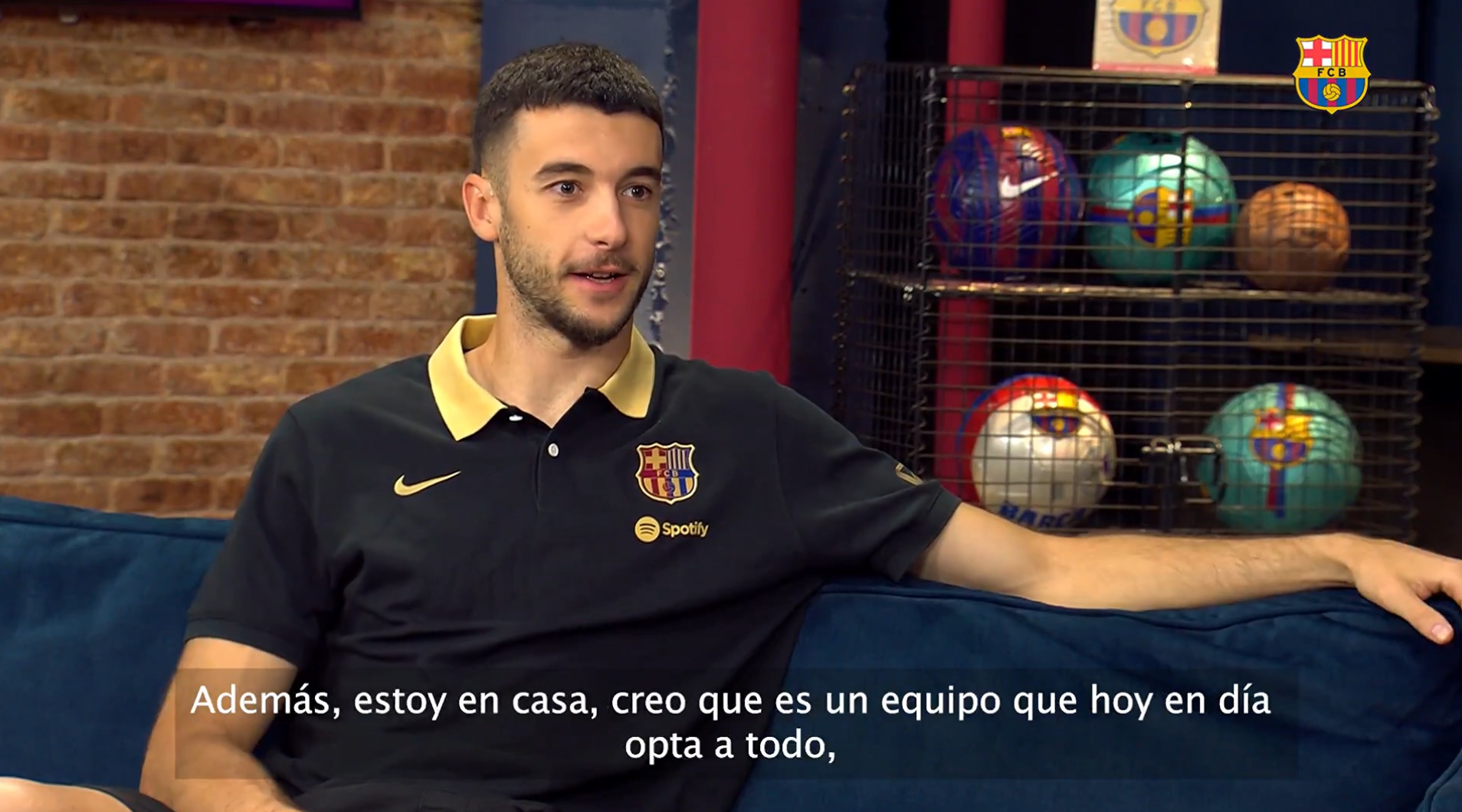 Joan García habló sosbre sus primeros días como barcelonista. Captura/BarçaOne