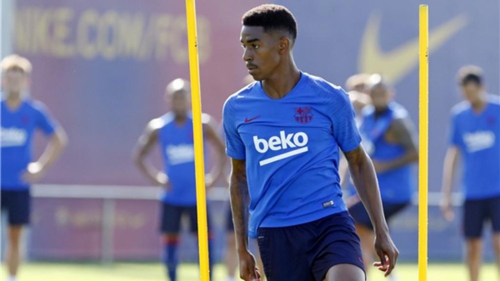 Junior se perderá el duelo ante Osasuna. Twitter/FCBarcelona