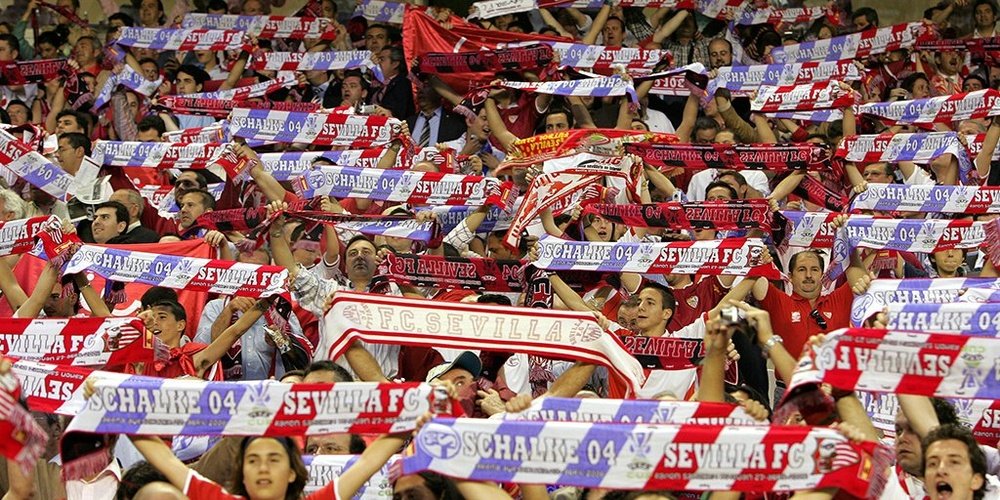 El Schalke aconsejó al Sevilla por Twitter. FCSchalke04