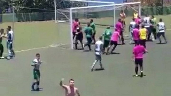 Brutal agresión a un árbitro en un partido de regional en Tenerife