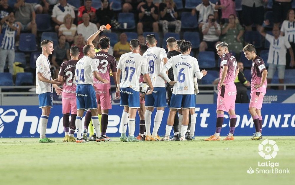 El Tenerife venció por 3-1 al Málaga. LaLiga