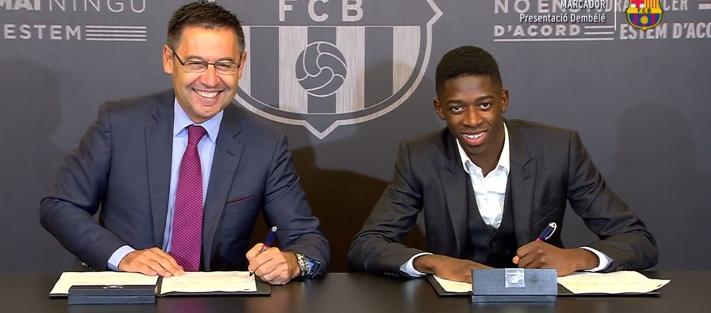 Dembélé a signé son contrat. FCB