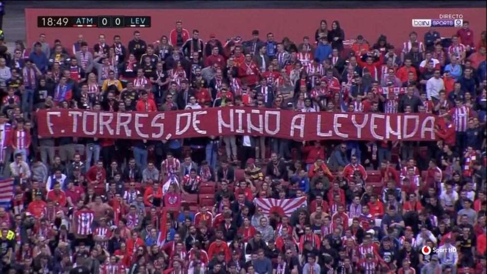 El Metropolitano rindió su particular homenaje a Torres. Captura/BeInSports