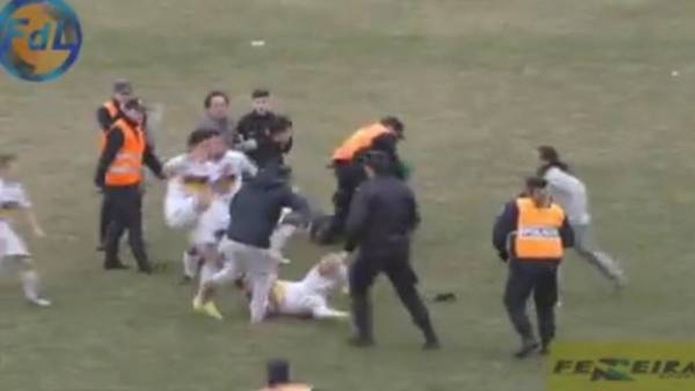 Imagen de la pelea en Bahía Blanca. Twitter