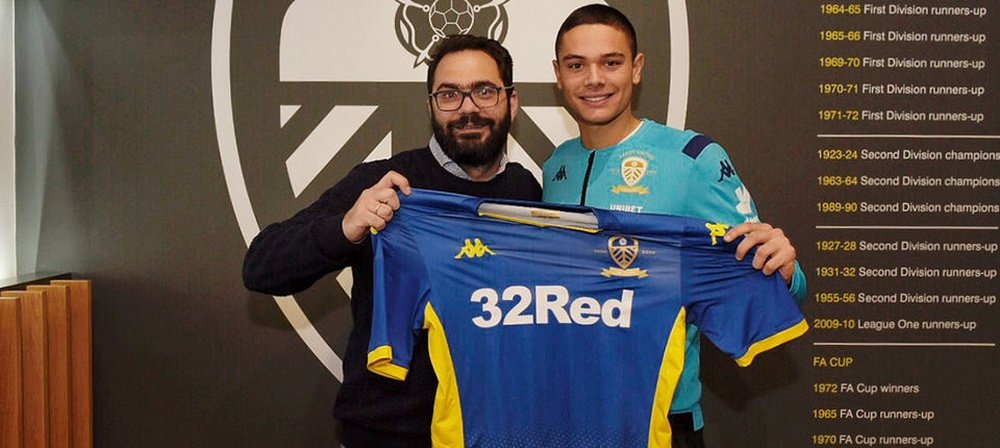 Caprile fue presentado como nuevo jugador del Leeds. LeedsUnited