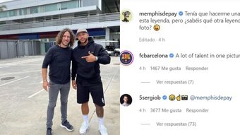 Memphis pose avec une légende du Barça. Instagram/Memphis