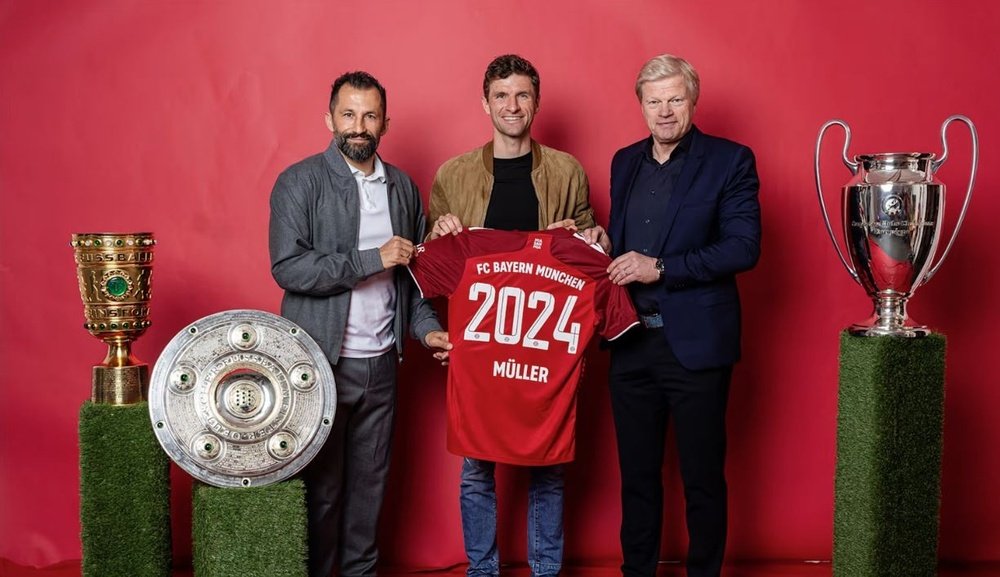 Müller renovó con el Bayern hasta 2024. FCBayern