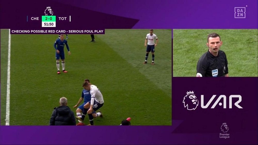 Premier League admit that Lo Celso should have been sent off v Chelsea. Captura/DAZN