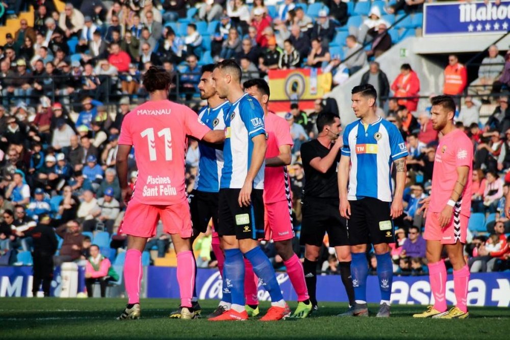 El Hércules también se planta por el coronavirus. Twitter/CFHercules