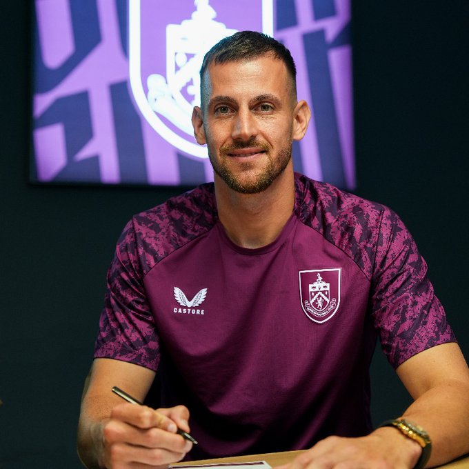 Dúbravka Burnley