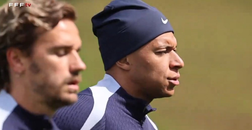 Mbappe was spotted signing a Real Madrid shirt during France's training session. Screenshot/FFFTV