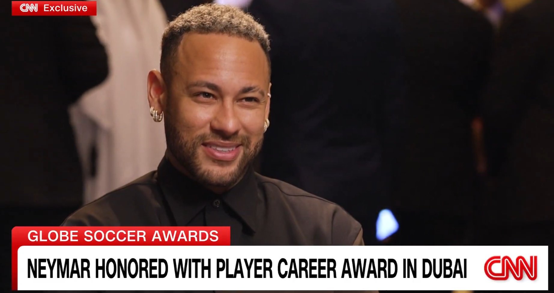 Neymar dio unas pinceladas acerca de su futuro. Captura/CNN