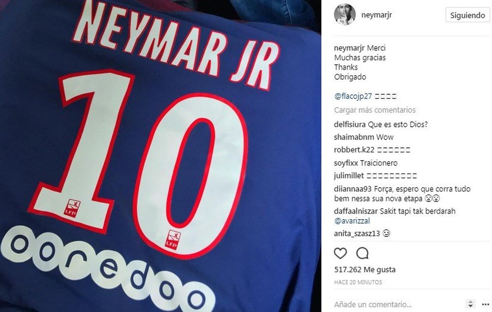 Presente para Neymar no primeiro dia. NeymarJR