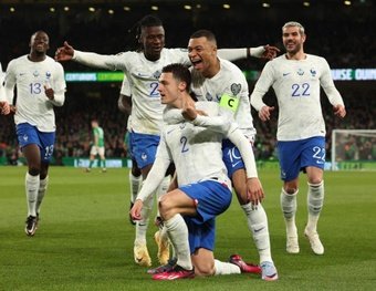 Francia e Irlanda hanno disputato la seconda partita valida per le qualificazioni agli Europei del 2024. La nazionale di Deschamps si è confermata leader del girone collezionando la seconda vittoria consecutiva, trionfando a Dublino per 0-1.