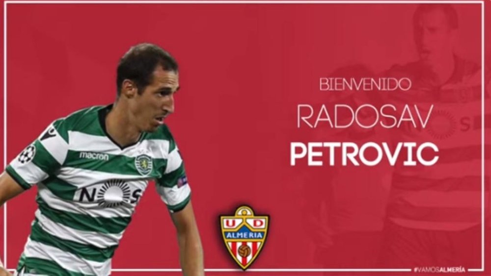 Petrovic llega al Almería hasta 2022. Twitter/U_D_Almeria