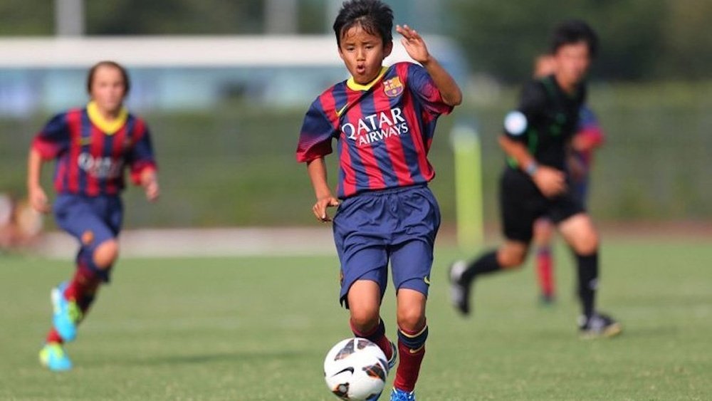 Imagen de Takefusa Kubo cuando era jugador del Barcelona. Weloba