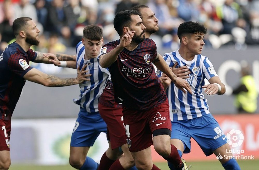 La SD Huesca superó al Málaga por 0-2 en La Rosaleda. LaLiga
