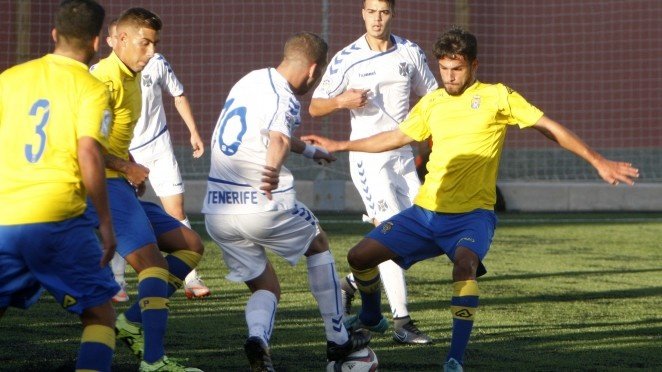 El Tenerife B-Las Palmas Atlético, el plato fuerte de la jornada 6 del Grupo XII. CDTenerife