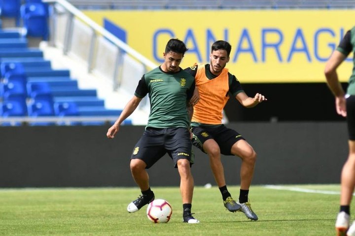 Fabio apunta a titular; Carlos González y Kirian, convocados