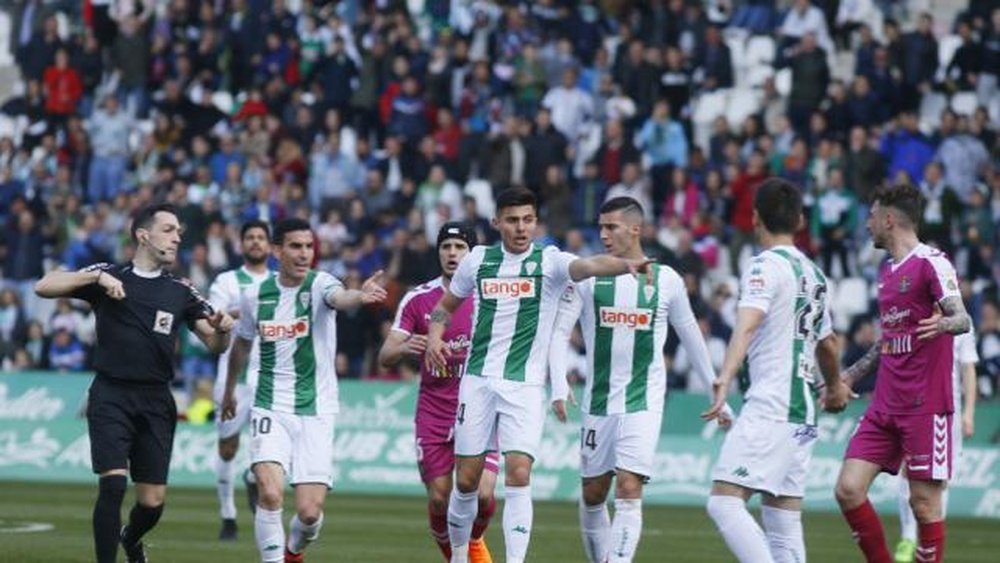 El Córdoba consiguió vencer al Valladolid por 2-1. LaLiga