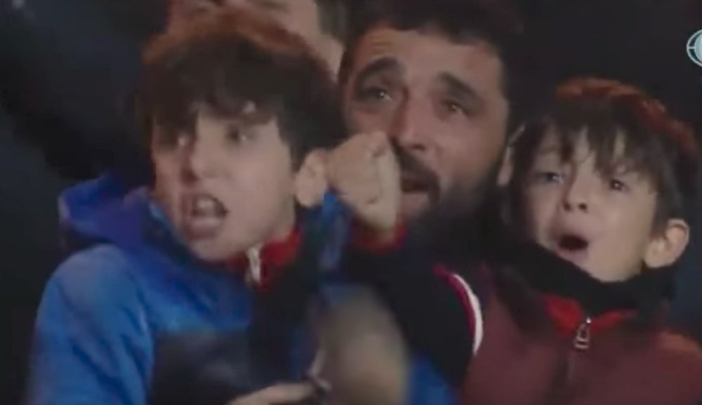 Un niño se echó a llorar con la victoria de San Lorenzo. Youtube