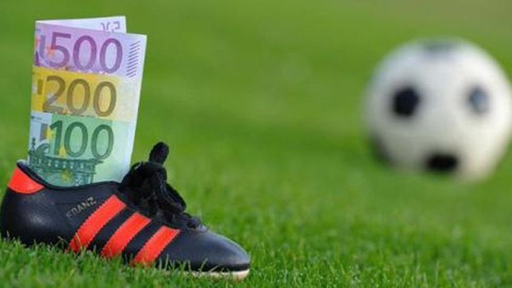 The Millwall Lionesses started a crowdfunding page. Twitter