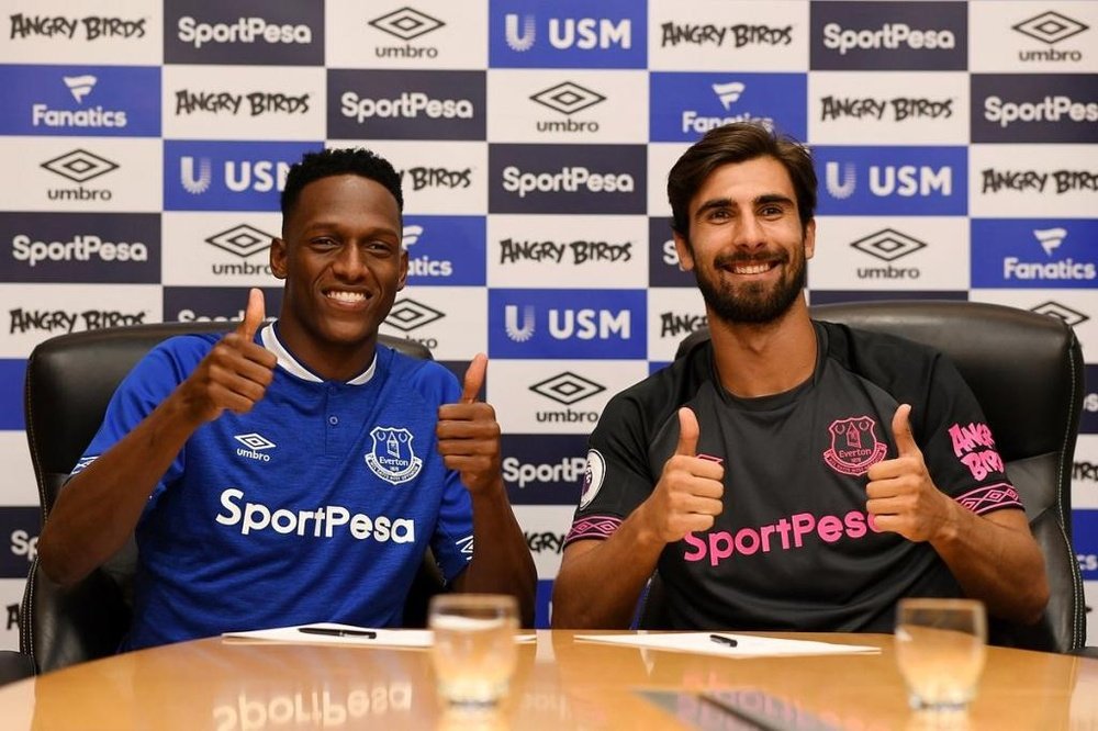 El Everton hizo oficial la llegada de Mina y André Gomes. Everton
