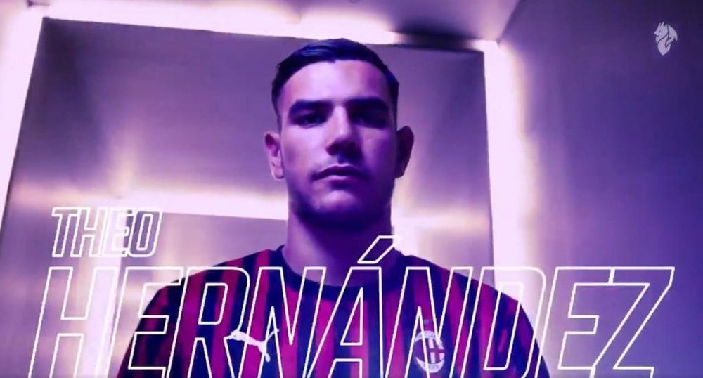 Theo Hernández é o novo jogador do Milan. Captura/ACMilan