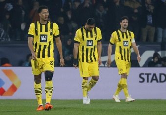L'arbitro tedesco Sascha Stegemann ha riconosciuto di aver commesso un gravissimo errore nel corso dell'incontro tra Bochum e Borussia e, dopo le sue dichiarazioni, il giudice di gara è stato pesantemente minacciato dai tifosi del club di Dortmund.