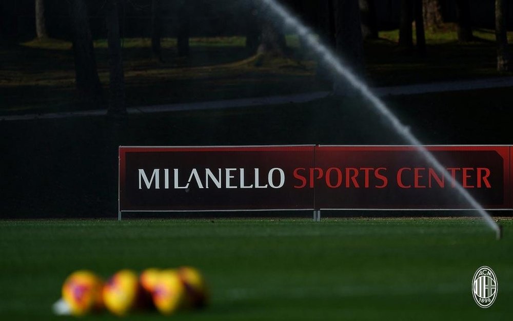 El Milan tiene previsto volver el próximo lunes. Twitter/acmilan