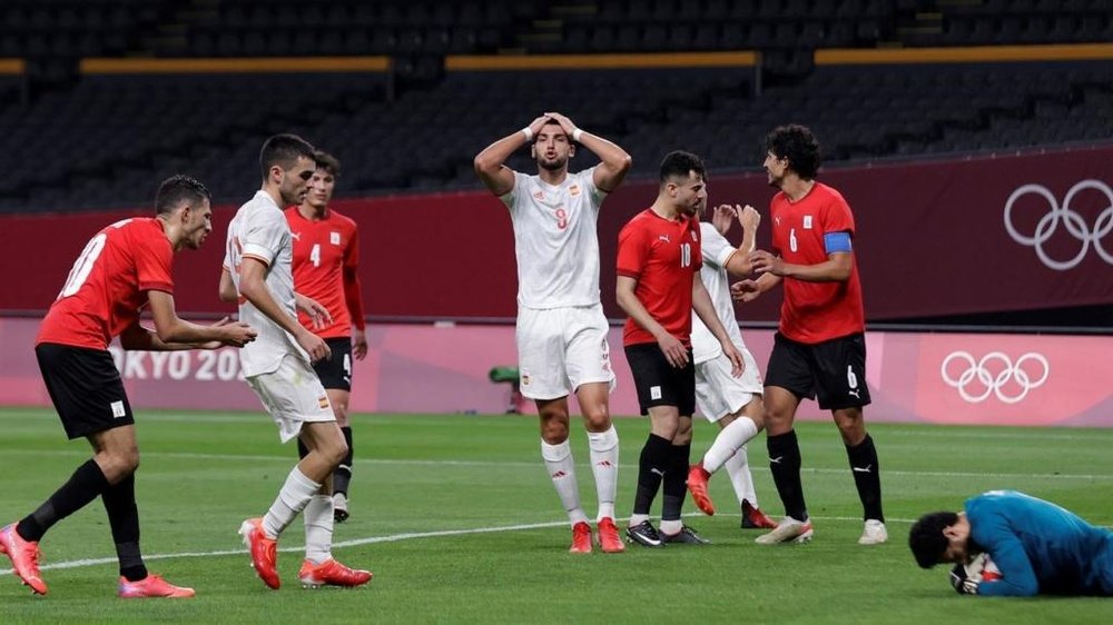 Dani Olmo criticó con dureza al árbitro del Egipto-España. EFE